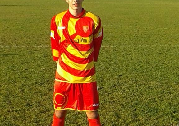 CALCIO JUNIORES REGIONALE: IL GHILARZA BATTE LA MACOMERESE E RESTA AL COMANDO INSIEME AL TALORO 18-01-2016