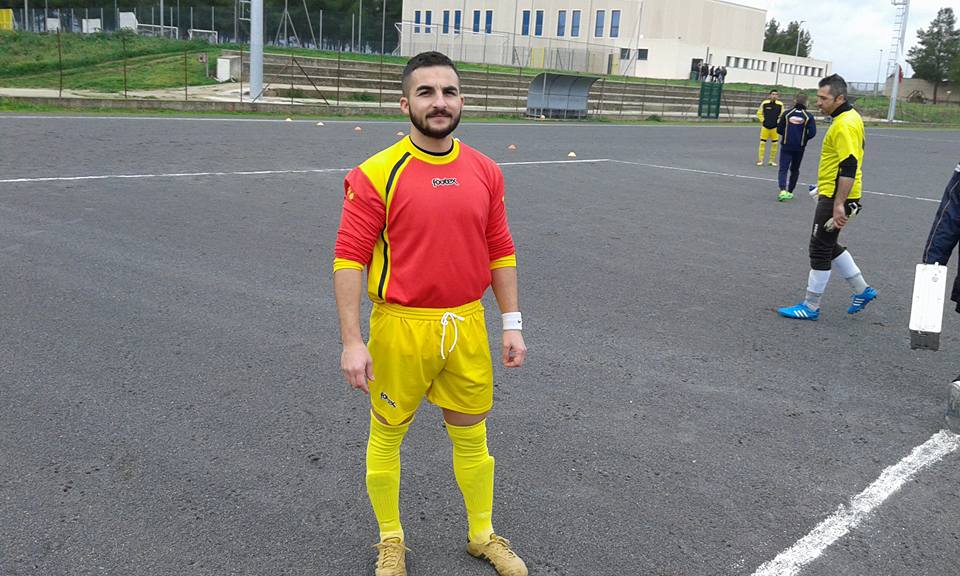 CALCIO 2° CATEGORIA: STAGIONE FINITA PER CHRISTIAN CARBONI DEL SEDILO. LESIONE AL MENISCO E COLLATERALE CALCIO 2° CATEGORIA: STAGIONE FINITA PER CHRISTIAN CARBONI DEL SEDILO. LESIONE AL MENISCO E COLLATERALE