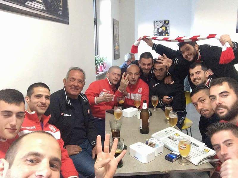SELFIE: L’AIDOMAGGIORESE CALCIO FESTEGGIA DOPO LA VITTORIA A SENEGHE