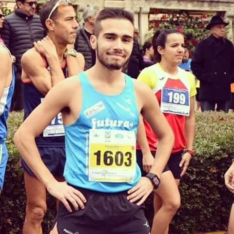 ATLETICA: IL GHILARZESE GABRIELE MOTZO 7^ NEI 1500 AI CAMPIONATI NAZIONALI UNIVERSITARI DI MODENA. OGGI C0RRE I 5000 ATLETICA: IL GHILARZESE GABRIELE MOTZO 7^ NEI 1500 AI CAMPIONATI NAZIONALI UNIVERSITARI DI MODENA. OGGI C0RRE I 5000