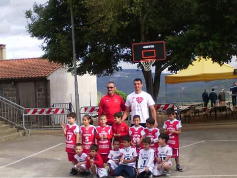 MINI BASKET: IL NOVENARIO DI SAN GIOVANNI A GHILARZA TRASFORMATO IN PALESTRA A CIELO APERTO