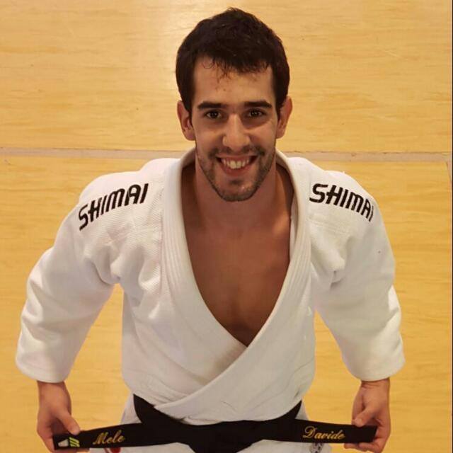 JUDO: DAVIDE MELE CONQUISTA UN OTTIMO NONO POSTO AI CAMPIONATI ITALIANI. TOCCANTE MESSAGGIO DI ROBERTA CONTI FIGLIA DEL SUO PRIMO MAESTRO CELESTINO