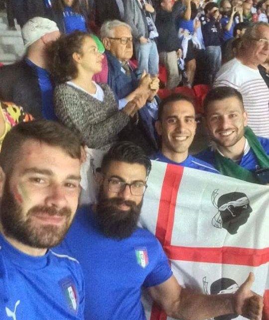 DA GHILARZA E NORBELLO IERI A LIONE PER GRIDARE FORZA AZZURRI. “E’ UN SOGNO CHE SI AVVERA” DA GHILARZA E NORBELLO IERI A LIONE PER GRIDARE FORZA AZZURRI. “E’ UN SOGNO CHE SI AVVERA”