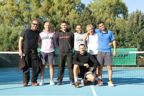 Tennis Campionato invernale 3a serie. Il Ghilarza A si qualifica ai play off promozione Tennis Campionato invernale 3a serie. Il Ghilarza A si qualifica ai play off promozione
