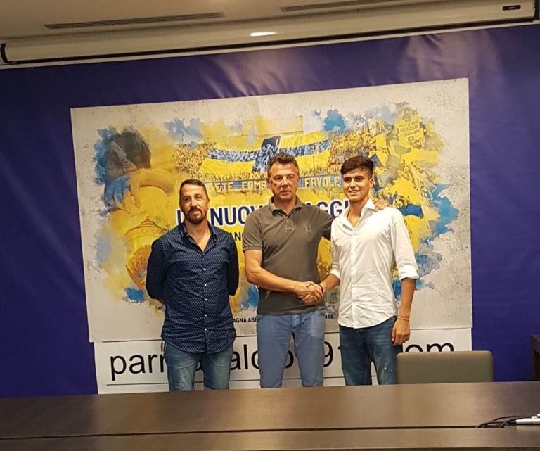 Calcio. Doppia felicità per Federico Bachis in sole 24 ore: ieri maggiorenne oggi la firma con il Parma