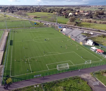 Il calcio unisce le squadre della città: triangolare domani fra Tharros, Oristanese e Folgore Il calcio unisce le squadre della città: triangolare domani fra Tharros, Oristanese e Folgore