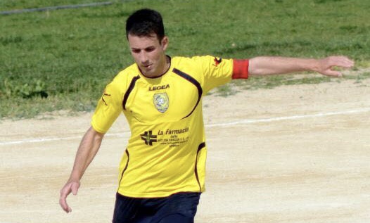Calcio 1a Categoria C. Borore da mangiarsi le mani: Maccioni lo beffa con un gran gol Calcio 1a Categoria C. Borore da mangiarsi le mani: Maccioni lo beffa con un gran gol
