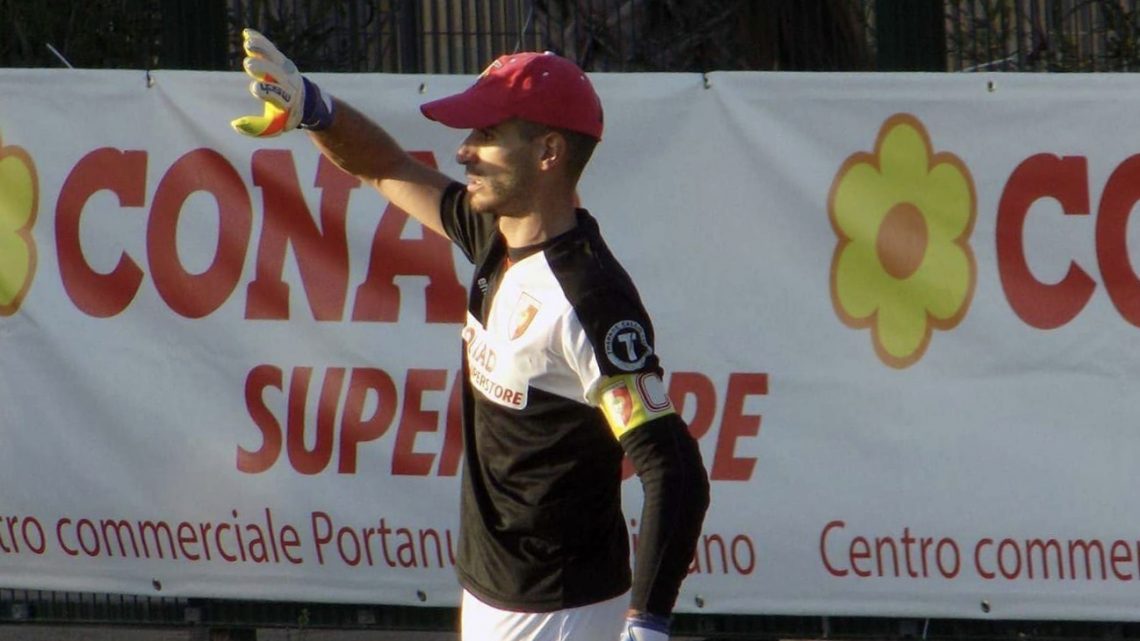Calcio Promozione B. La schedina di Riccardo Mele saracinesca e capitano della Tharros Calcio Promozione B. La schedina di Riccardo Mele saracinesca e capitano della Tharros
