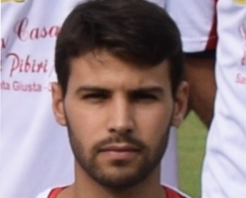 Calcio 1a Categoria girone C. Solinas gol e l’Oristanese festeggia la vittoria con la Tonarese