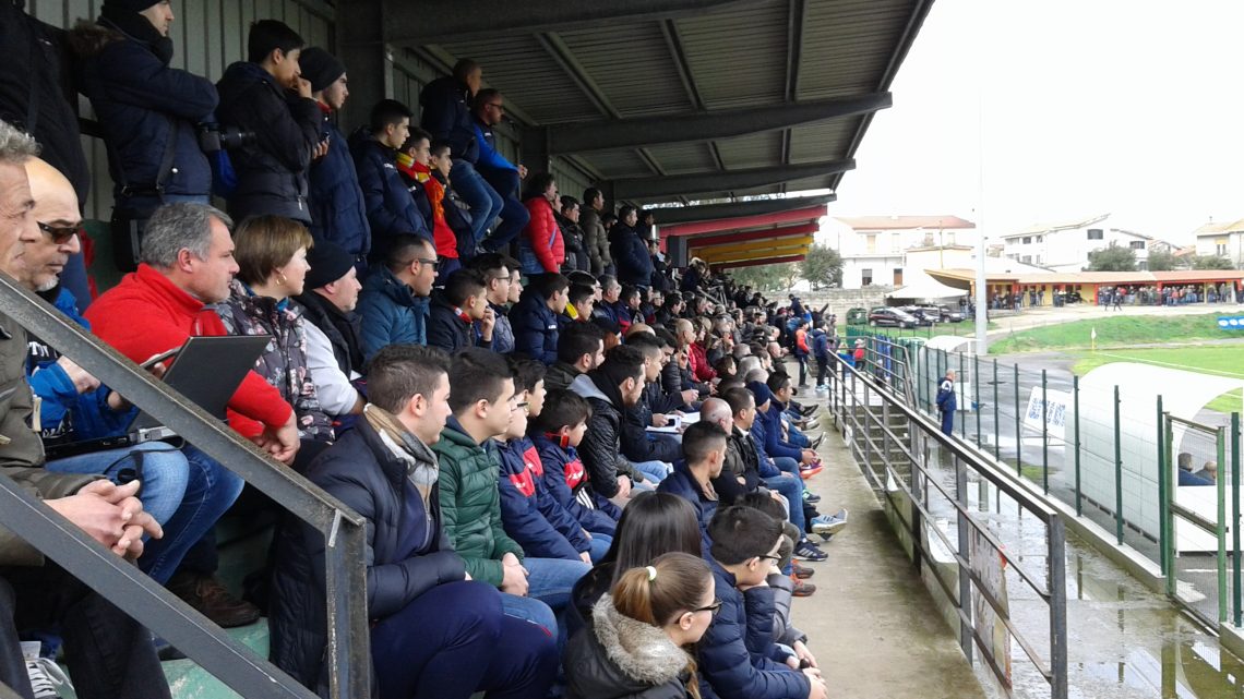 ULTIMORA: SI GIOCA A PORTE APERTE NEL CALCIO REGIONALE/Il Presidente della Regione Solinas ha firmato l’ordinanza che consente di giocare in presenza di pubblico