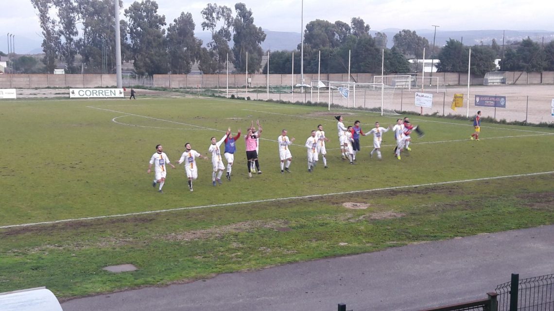 Calcio Eccellenza. Stocchino non sbaglia un colpo: doppietta e aggancio del Ghilarza al Calangianus