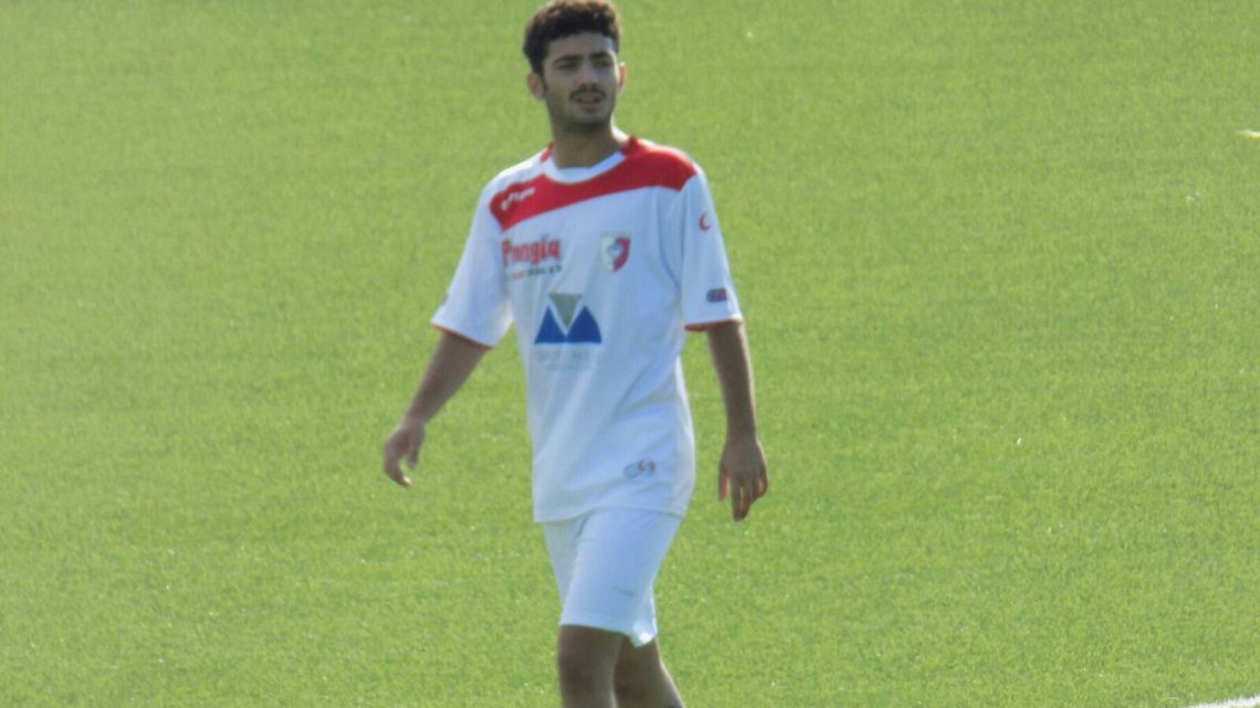 Calcio Promozione B. La Tharros ufficializza il “ritorno a casa” dell’attaccante 97 Federico Fiori Calcio Promozione B. La Tharros ufficializza il “ritorno a casa” dell’attaccante 97 Federico Fiori