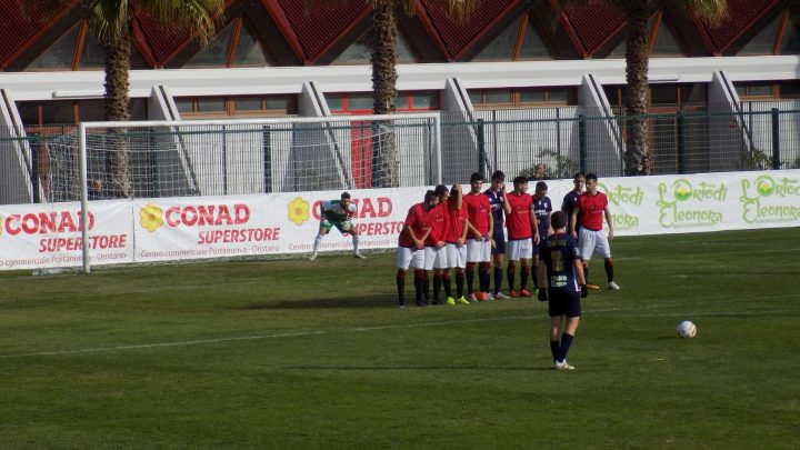 Calcio Promozione B. La Tharros trova la “Forma” giusta e blocca il Porto Rotondo