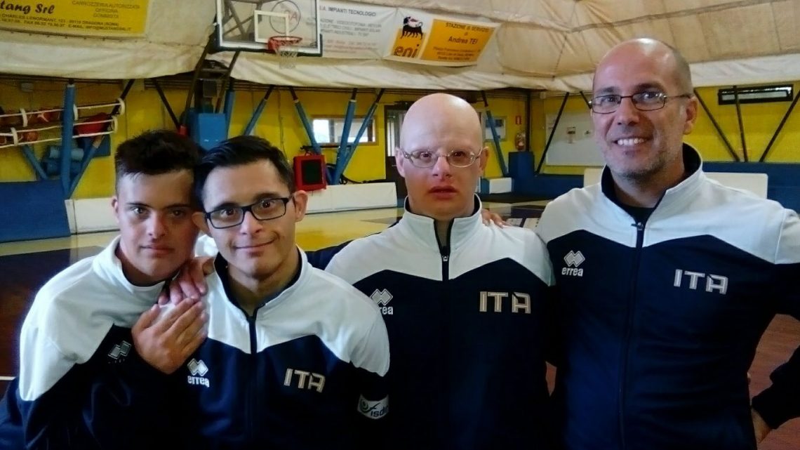 Nazionale Basket Down. Il vice coach Mauro Dessi e tre ragazzi oristanesi alle Final Eight di Firenze