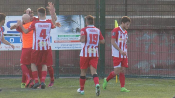 Calcio Promozione B. Porto Rotondo solo al comando, lotta all’ultimo sangue in coda