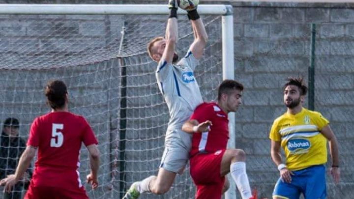 Calcio Promozione. Fumata bianca alla Tharros per mister Nulchis e il patron Mura annuncia i primi sei rinforzi
