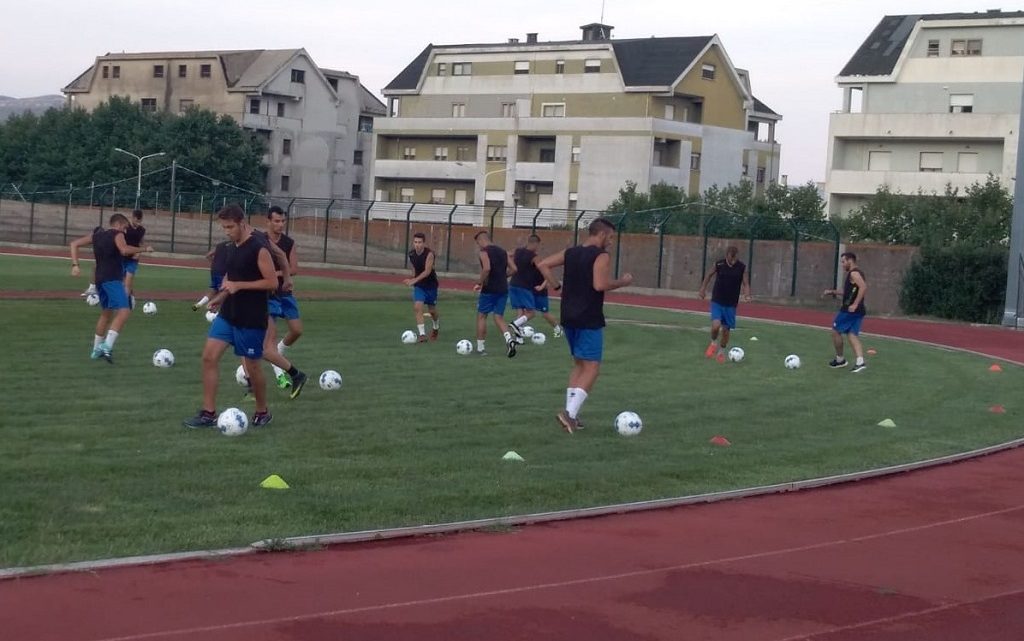 CALCIO LE SQUADRE AL VIA/Anche in questa stagione la Macomerese unica squadra del Marghine in Promozione B CALCIO LE SQUADRE AL VIA/Anche in questa stagione la Macomerese unica squadra del Marghine in Promozione B
