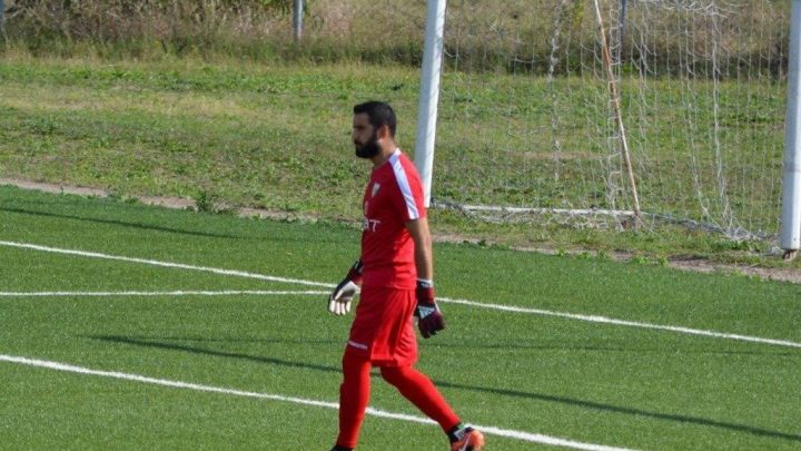 Calcio 1A categoria C. Il portiere capitano del Santa Giusta, Fabio Piras “fa le carte” alla giornata