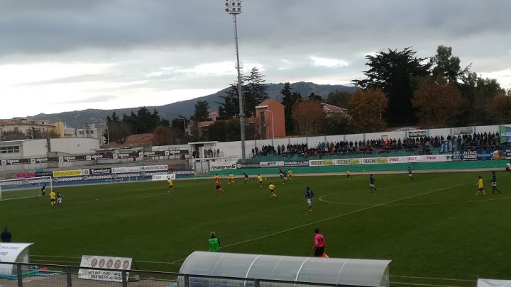ALLA NUORESE TUTTI NEGATIVI DOMANI SI GIOCA/Tutto pronto al Frogheri per l’esordio a porte chiuse con il Porto Rotondo