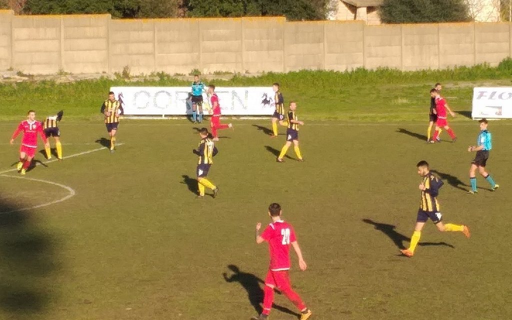 Calcio Eccellenza. Il Ghilarza perde ma mette alle corde il Muravera Calcio Eccellenza. Il Ghilarza perde ma mette alle corde il Muravera