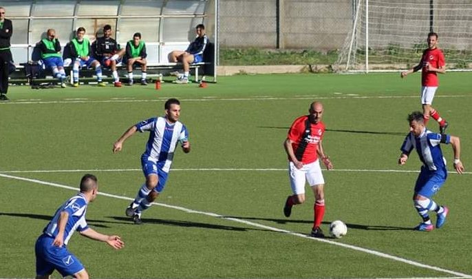 Calcio 1A Categoria C. L’Abbasanta corsara a Tramatza mantiene il terzo posto