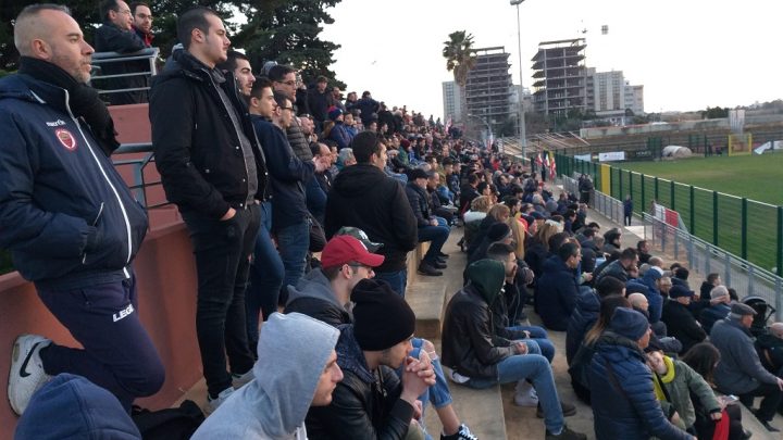 Calcio 1A categoria B. Spareggio derby Tharros-Oristanese per la salvezza?