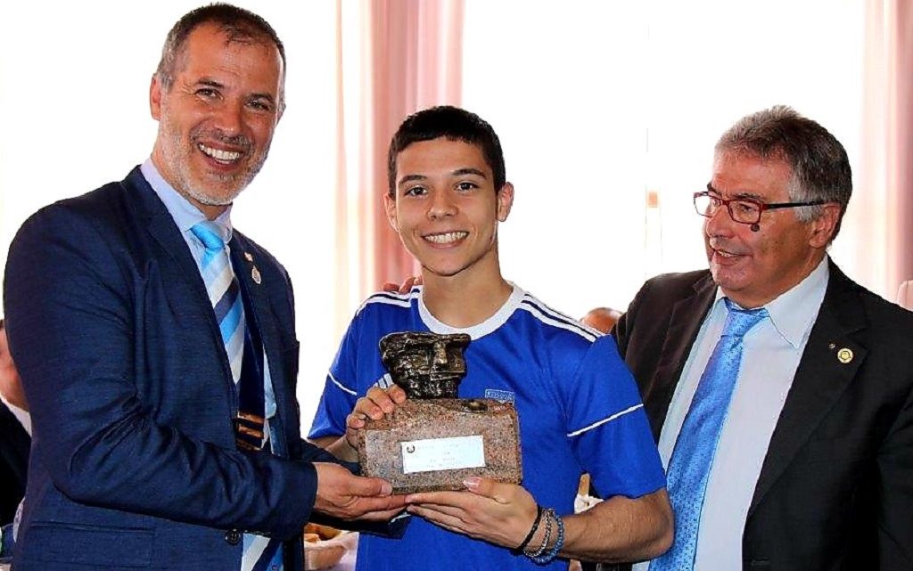 Il campione del mondo Massidda premiato dal Rotary Centro Sardegna Il campione del mondo Massidda premiato dal Rotary Centro Sardegna