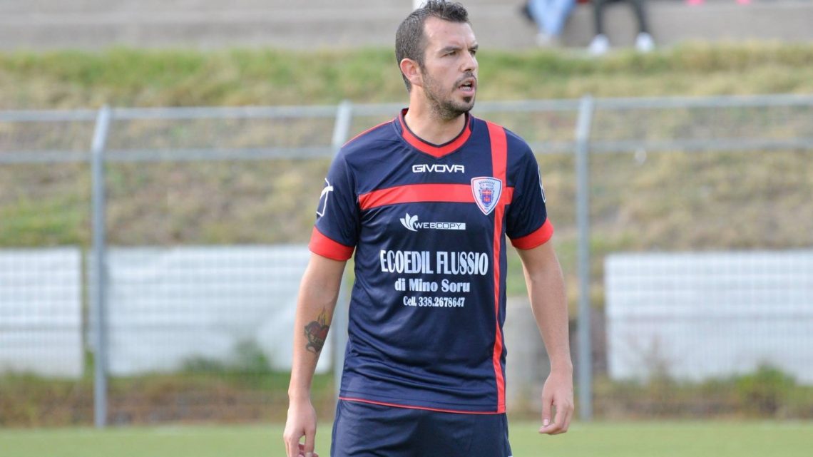 Calcio Eccellenza. La parola ai protagonisti: Tullio Ledda del Bosa pronto per la nuova stagione dopo il lungo stop Calcio Eccellenza. La parola ai protagonisti: Tullio Ledda del Bosa pronto per la nuova stagione dopo il lungo stop