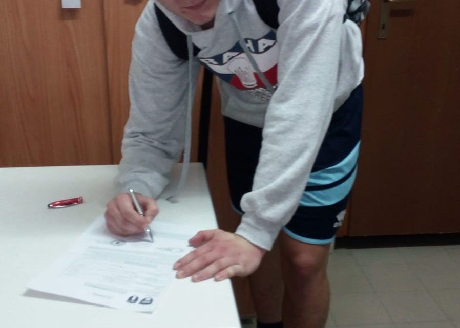 Calcio 1A categoria B. Tharros, esordio sabato 21 nel derby con  la F. Bellu Terralba. Arriva intanto Ilario Corda