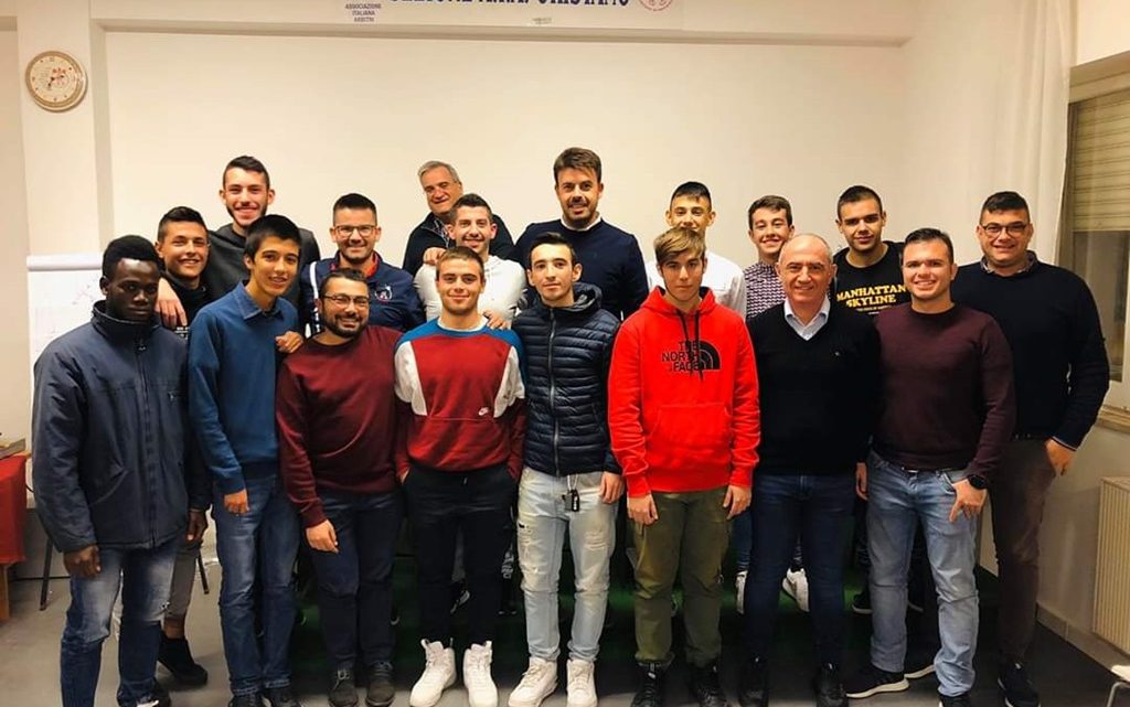 Tutti i nomi degli 11 arbitri di calcio “diplomati” nella sezione di Oristano