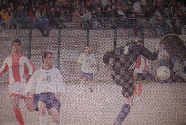 Polvere di stelle. Anche 15 anni fa’ l’Abbasanta vinse col Borore per 4-3 al 95° con gol di Marchi