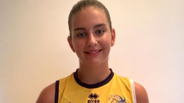 VOLLEY FEMMINILE/La grande occasione di Angelica Cenghialta: dalla Pallavolo Marrubiu alla Garibaldi La Maddalena