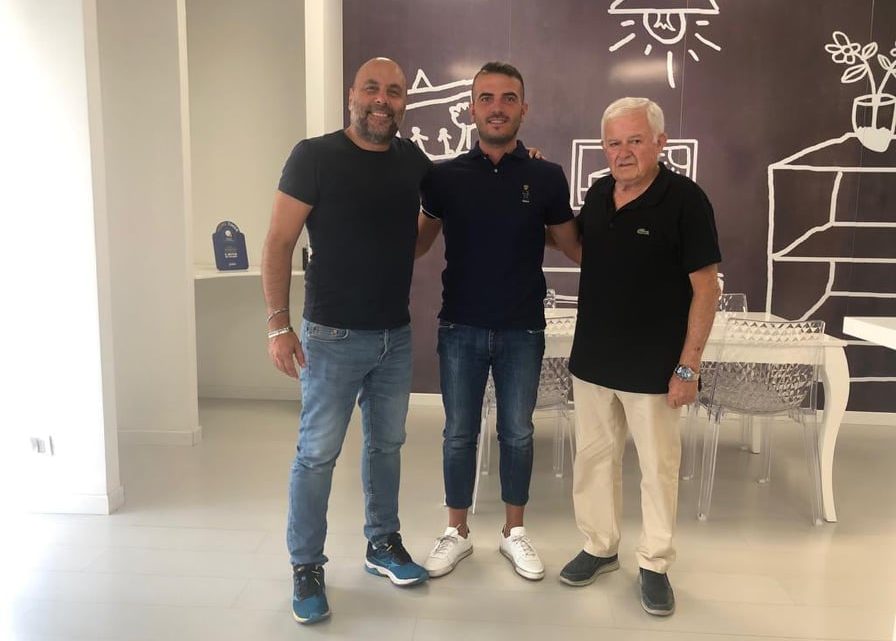 LE CONFERME/Ancora spessore e qualità a centrocampo di Roberto Corriga per la neopromossa Oristanese LE CONFERME/Ancora spessore e qualità a centrocampo di Roberto Corriga per la neopromossa Oristanese