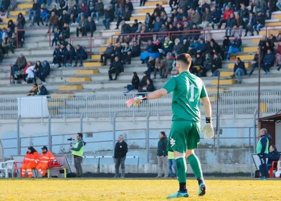 MERCATO CALCIO DILETTANTI/  Il portiere  del Terralba F. Bellu Gabriele Mereu si trasferisce in prestito alla Nuorese