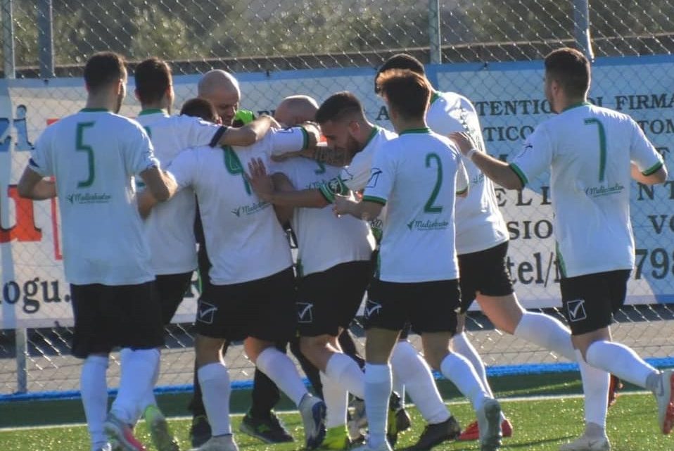 CALCIO PROMOZIONE/ Il presidente del Thiesi Peppino Mannu al timone della società per il quinto anno di fila CALCIO PROMOZIONE/ Il presidente del Thiesi Peppino Mannu al timone della società per il quinto anno di fila
