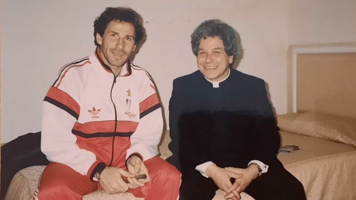 POLVERE DI STELLE/ L’ Arcivescovo – calciatore  di Ghilarza Mario Cassari che accolse il Milan a Tokyo per la Coppa Intercontinentale 
