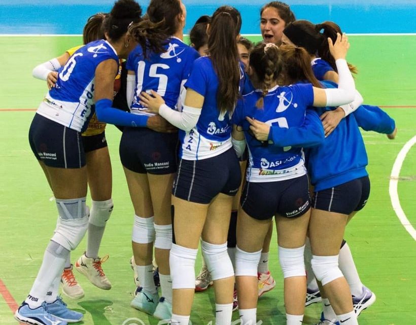 VOLLEY C FEMMINILE / Corren Ghilarza batte Sanluri e conquista la vetta, vince anche l’Ariete Oristano VOLLEY C FEMMINILE / Corren Ghilarza batte Sanluri e conquista la vetta, vince anche l’Ariete Oristano