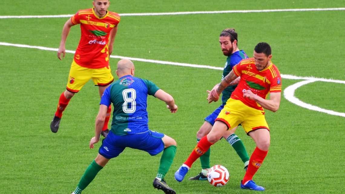 CALCIO ECCELLENZA/ Dopo la sconfitta di Uri, la Nuorese si interroga su un possibile errore tecnico dell’arbitro CALCIO ECCELLENZA/ Dopo la sconfitta di Uri, la Nuorese si interroga su un possibile errore tecnico dell’arbitro