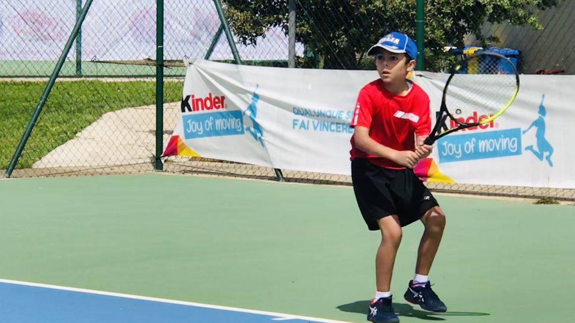 TORNEO KINDER TROPHY / Ghilarza “capitale” del tennis giovanile isolano con 135 ragazzi impegnati e 121 match giocati in 15 giorni TORNEO KINDER TROPHY / Ghilarza “capitale” del tennis giovanile isolano con 135 ragazzi impegnati e 121 match giocati in 15 giorni
