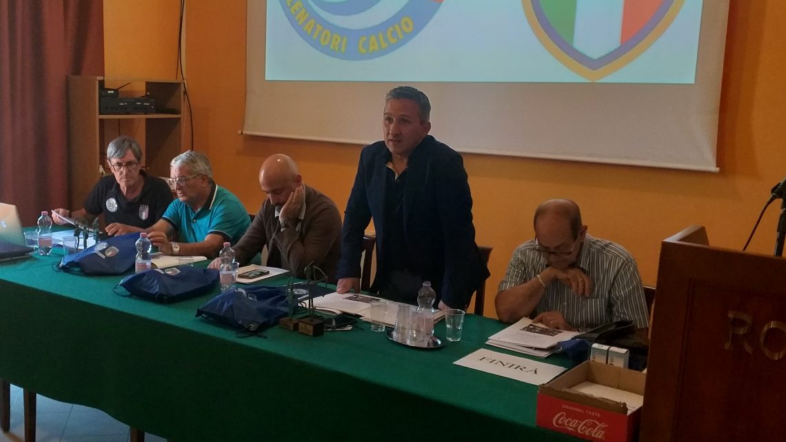 Presentato a Oristano il Centro Studi degli allenatori sardi: linee guida per la ripresa dell’attività calcistica post emergenza covid-19 Presentato a Oristano il Centro Studi degli allenatori sardi: linee guida per la ripresa dell’attività calcistica post emergenza covid-19