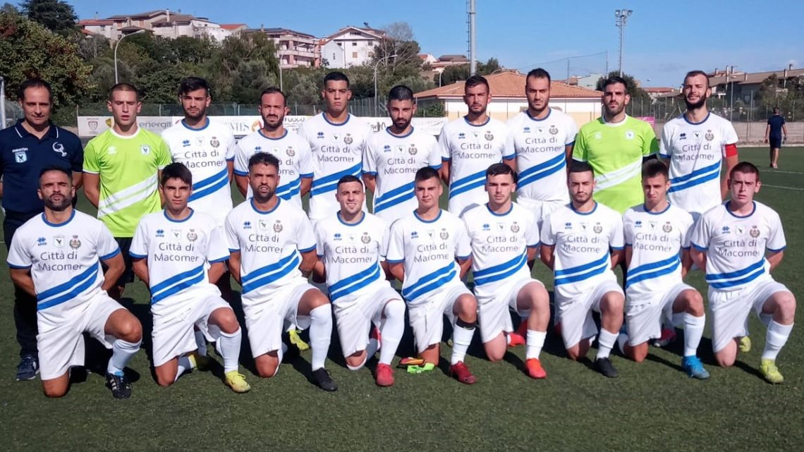 CALCIO PROMOZIONE B/ Macomerese in paradiso: batte il Tortolì per 2-1 con doppietta di Marco Mura e consolida il primato CALCIO PROMOZIONE B/ Macomerese in paradiso: batte il Tortolì per 2-1 con doppietta di Marco Mura e consolida il primato