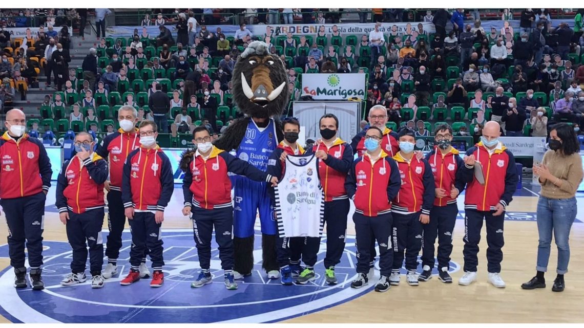 AIPD ORISTANO/ La squadra campione d’Italia in carica ospite ieri della Dinamo al PalaSerradimigni l AIPD ORISTANO/ La squadra campione d’Italia in carica ospite ieri della Dinamo al PalaSerradimigni l
