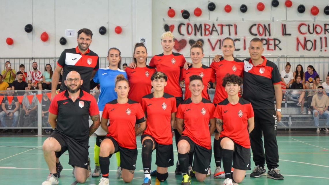 CALCIO A 5 FEMMINILE/ C’ è anche Chiara Marcangeli fra le calciatrici neo promosse in A2 con lo Shardana Futsal CALCIO A 5 FEMMINILE/ C’ è anche Chiara Marcangeli fra le calciatrici neo promosse in A2 con lo Shardana Futsal