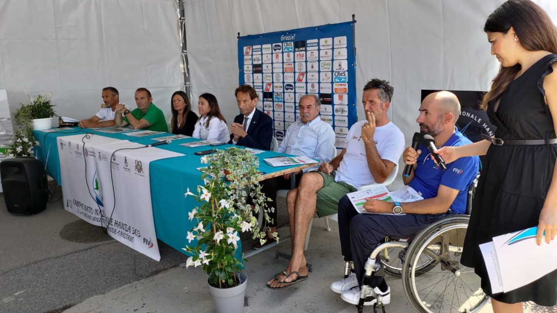 CAMPIONATO NAZIONALE HANSA 303 / Dal 2 al 4 giugno a Torregrande atleti da tutta Italia e dall’estero CAMPIONATO NAZIONALE HANSA 303 / Dal 2 al 4 giugno a Torregrande atleti da tutta Italia e dall’estero