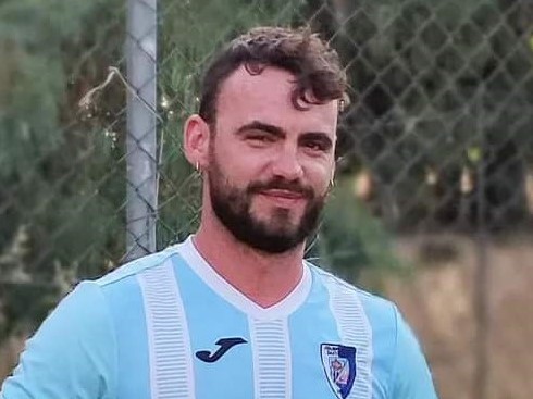 CALCIO 2A CATEGORIA / In attesa di un eventuale ripescaggio la Sanverese riparte da mister Massa e fa suo l’attaccante Piero Sciolla CALCIO 2A CATEGORIA / In attesa di un eventuale ripescaggio la Sanverese riparte da mister Massa e fa suo l’attaccante Piero Sciolla