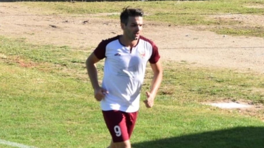 CALCIO 1A CATEGORIA C/ La nuova “sfida” di Gianluca Patta con la gloriosa maglia dell’ Atletico San Marco Cabras CALCIO 1A CATEGORIA C/ La nuova “sfida” di Gianluca Patta con la gloriosa maglia dell’ Atletico San Marco Cabras