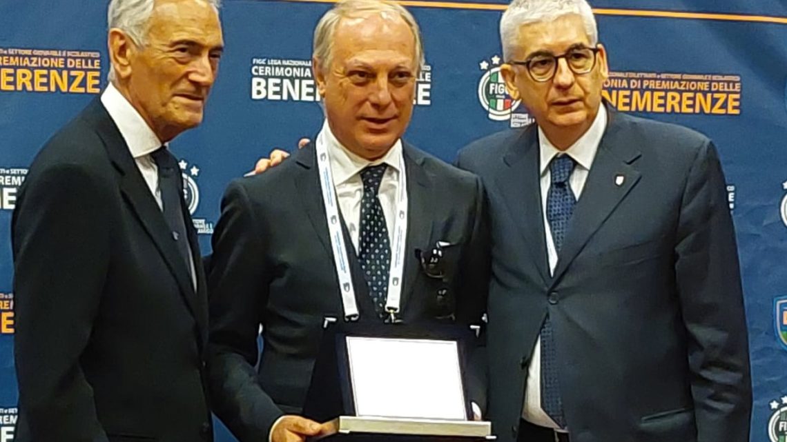 BENEMERENZE SPORTIVE /  Il norbellese Vincenzo Casula  direttore della “Gonzaga” di Palermo premiato a Roma dalla Figc per la lunga attività di dirigente sportivo    