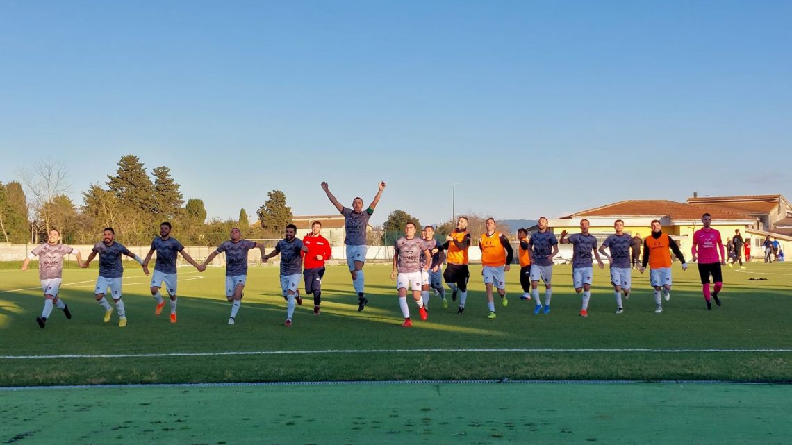CALCIO PROMOZIONE B/ Porcu e Calvia timbrano i gol per la vittoria dell’ Abbasanta sul Posada CALCIO PROMOZIONE B/ Porcu e Calvia timbrano i gol per la vittoria dell’ Abbasanta sul Posada
